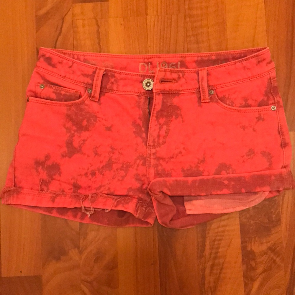 DL1961 Tye dye red jean short